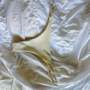 White Frankie’s bikinis bottoms